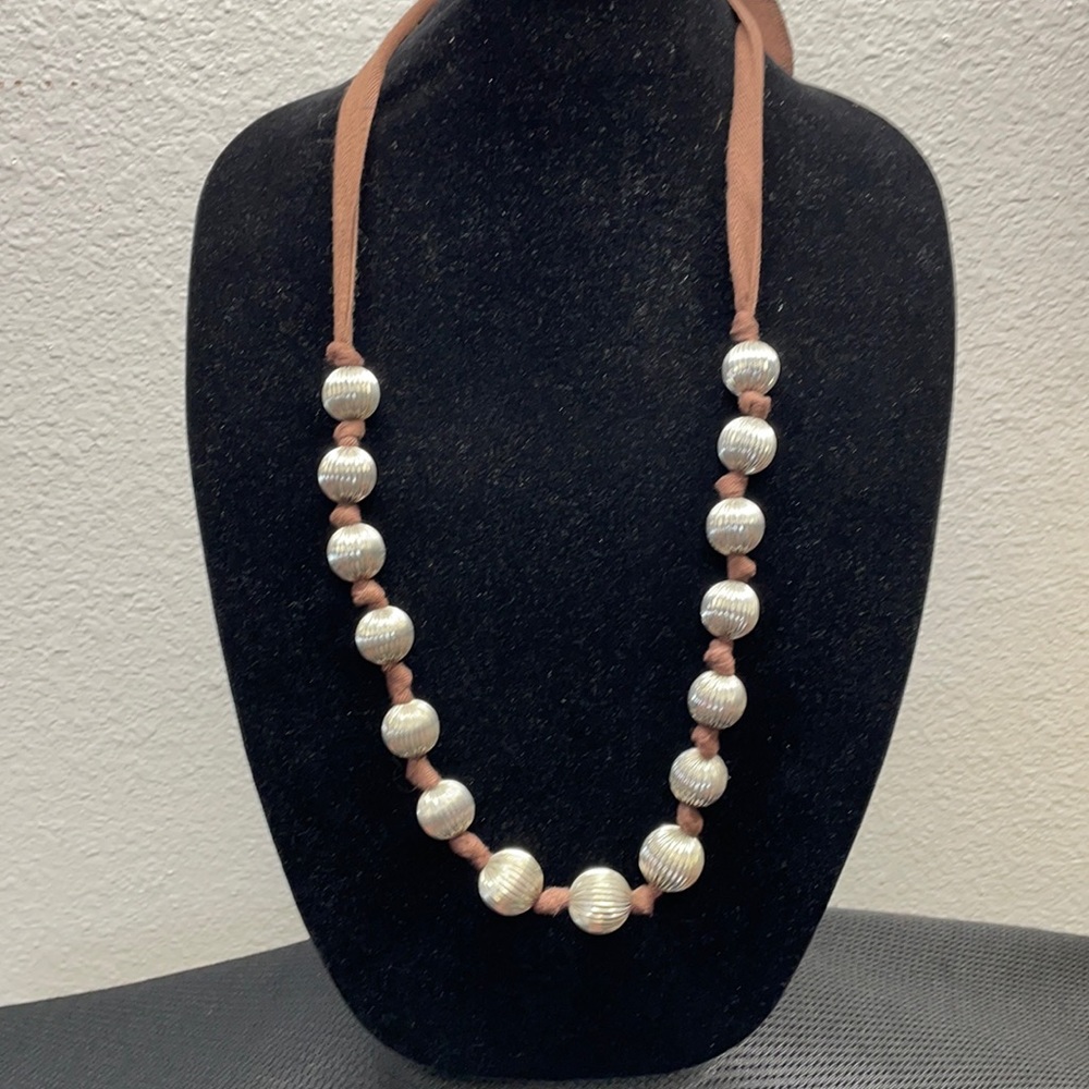 Necklace 🎉2 for $20🎉 Cute ribbon “chain” with silver tone balls OLCC-AF